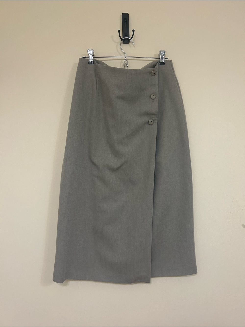 Green Button-Front Midi Skirt